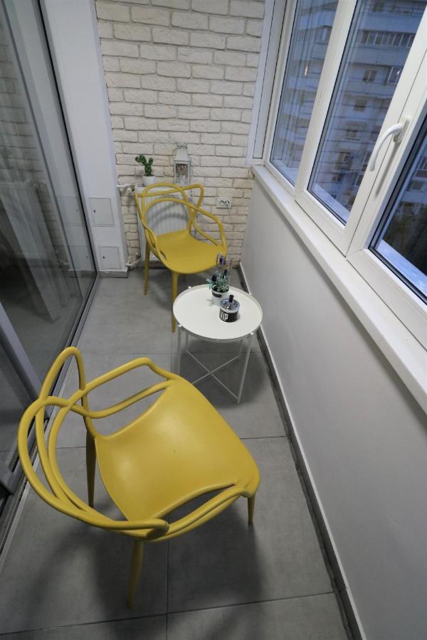 Serenity Heights Apartment: A Panoramic Haven Near Old Town - Free Minibar Bukarest Kültér fotó